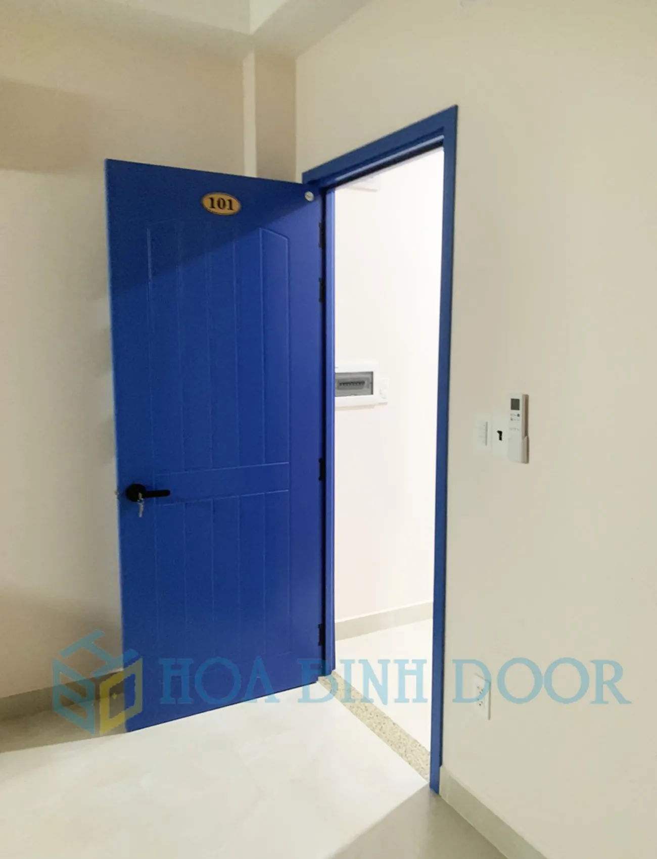 CỬA NHỰA COMPOSITE TẠI QUẬN 12 - HỒ CHÍ MINH - MẪU CỬA NHỰA ĐẸP