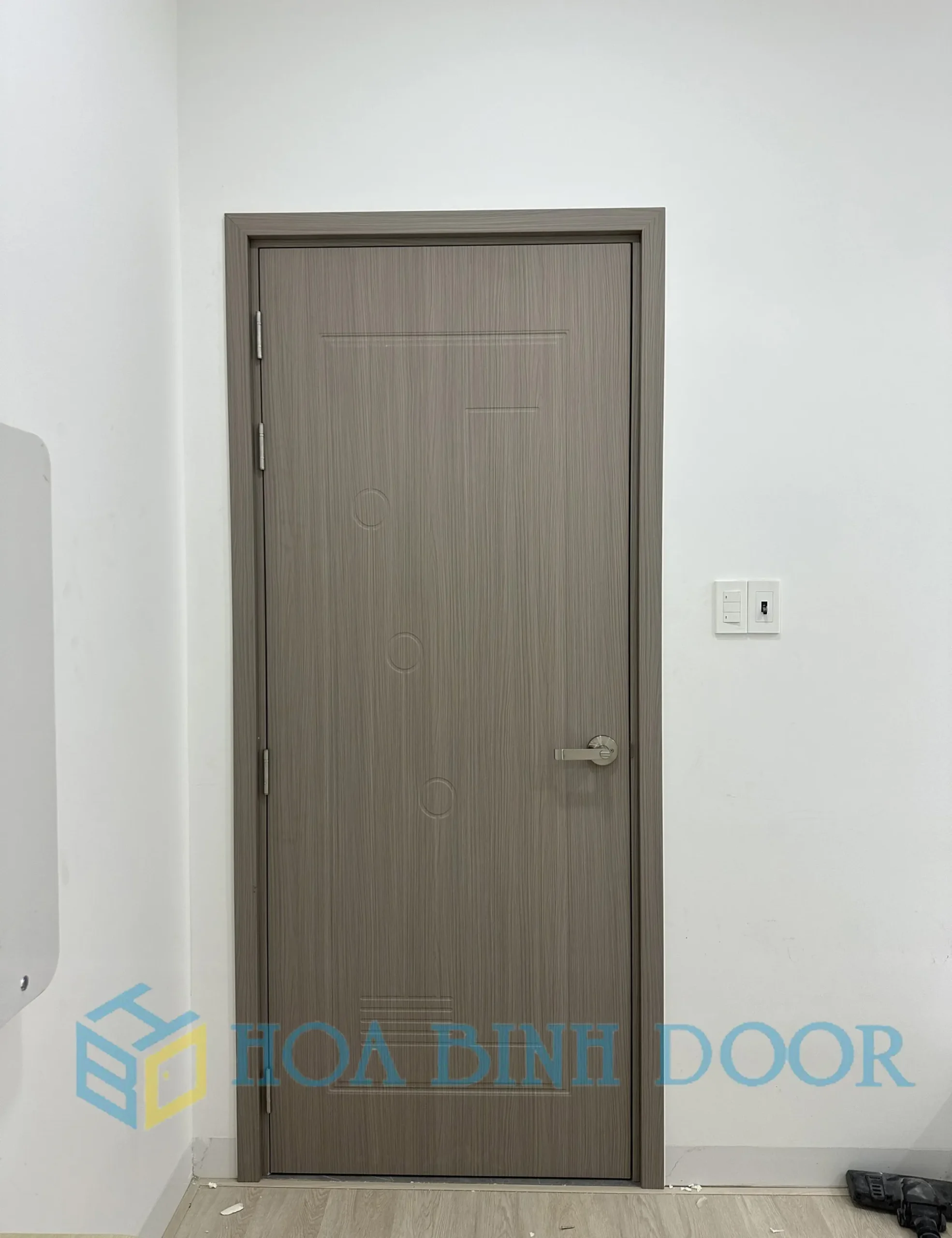 CỬA NHỰA COMPOSITE TẠI QUẬN TÂN PHÚ - HỒ CHÍ MINH