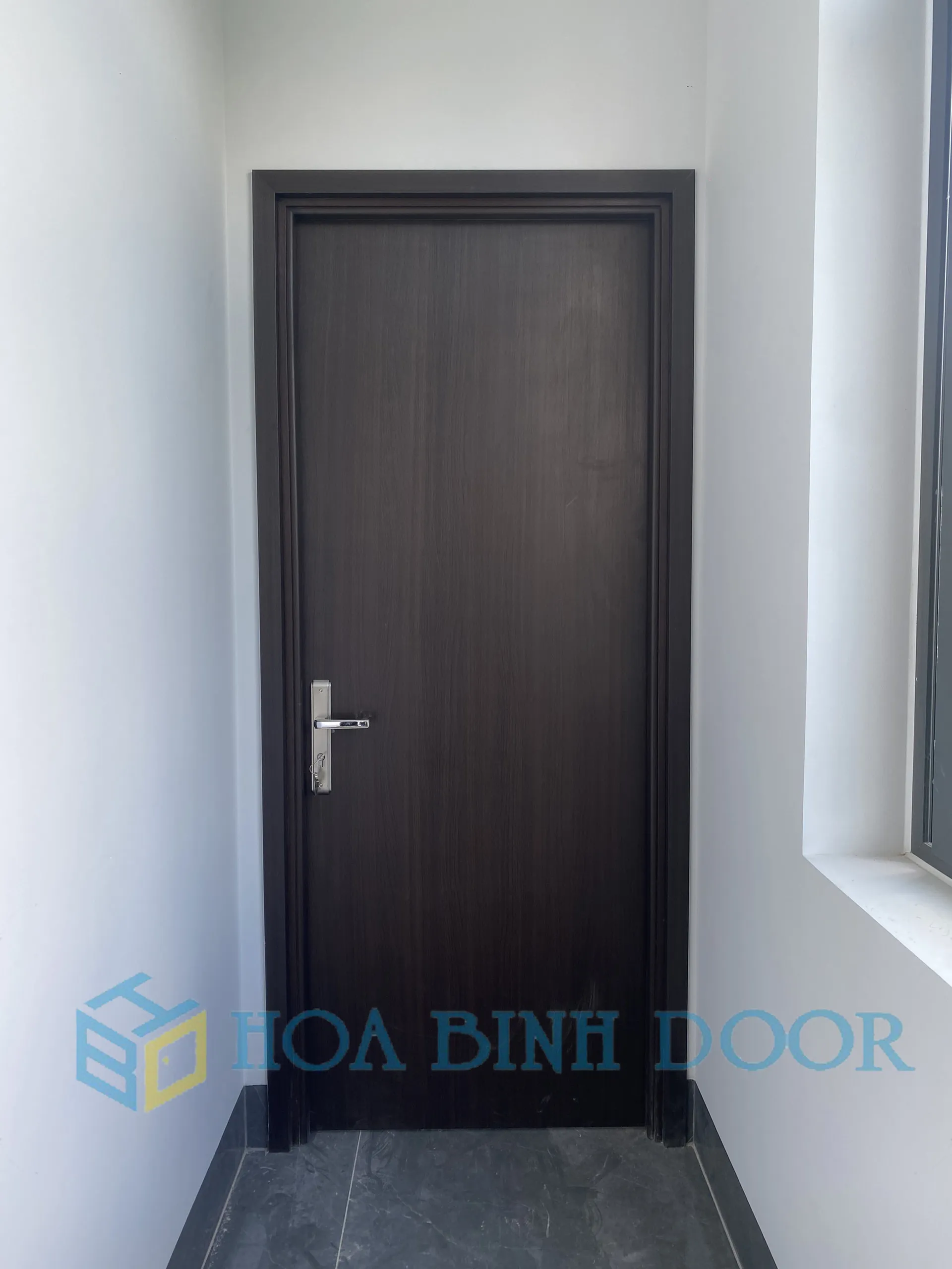 CỬA NHỰA COMPOSITE TẠI TRẢNG BÀNG - TÂY NINH / CỬA NHỰA GIÁ RẺ