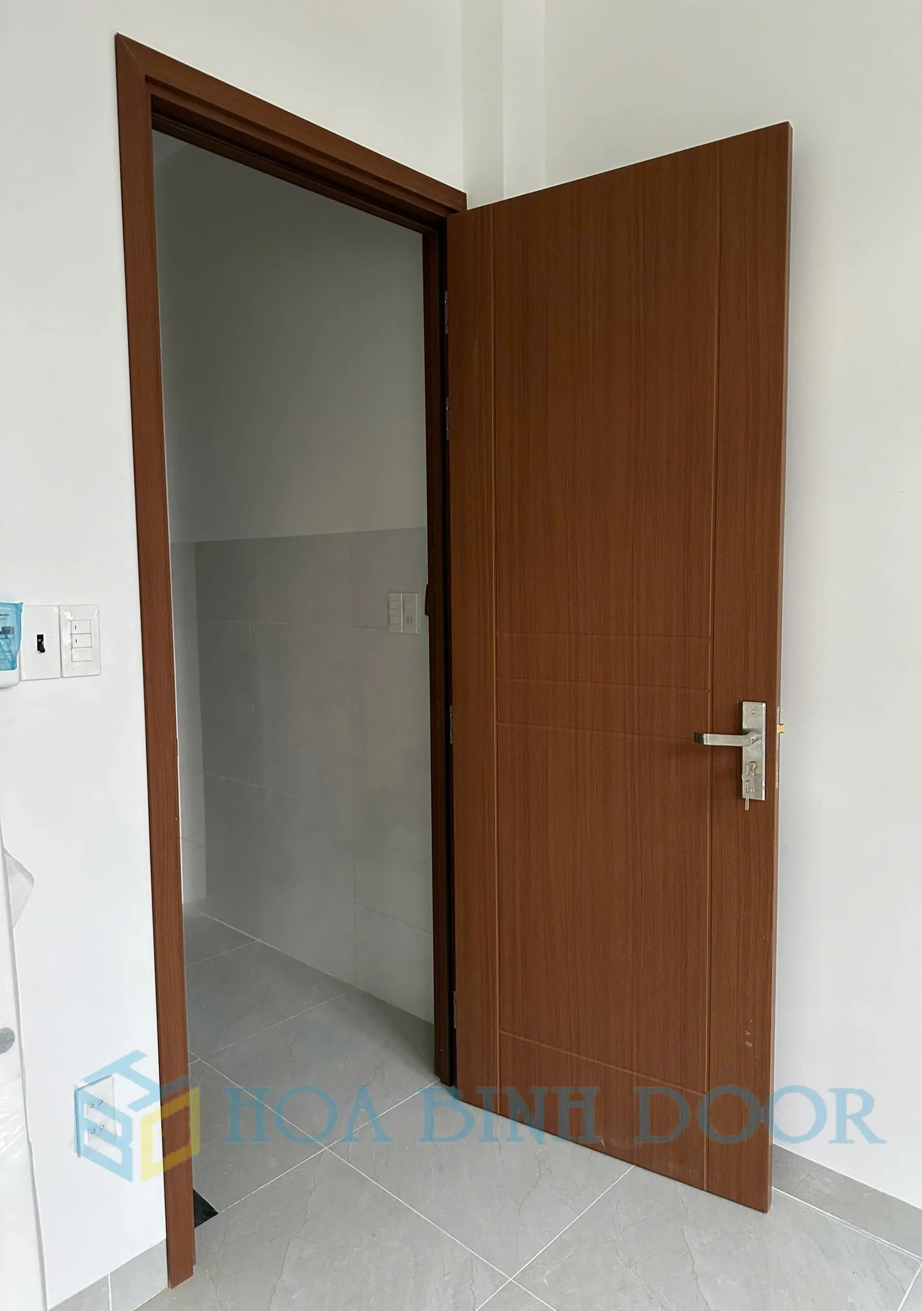 CỬA NHỰA COMPOSITE TẠI ĐỊNH QUÁN - ĐỒNG NAI