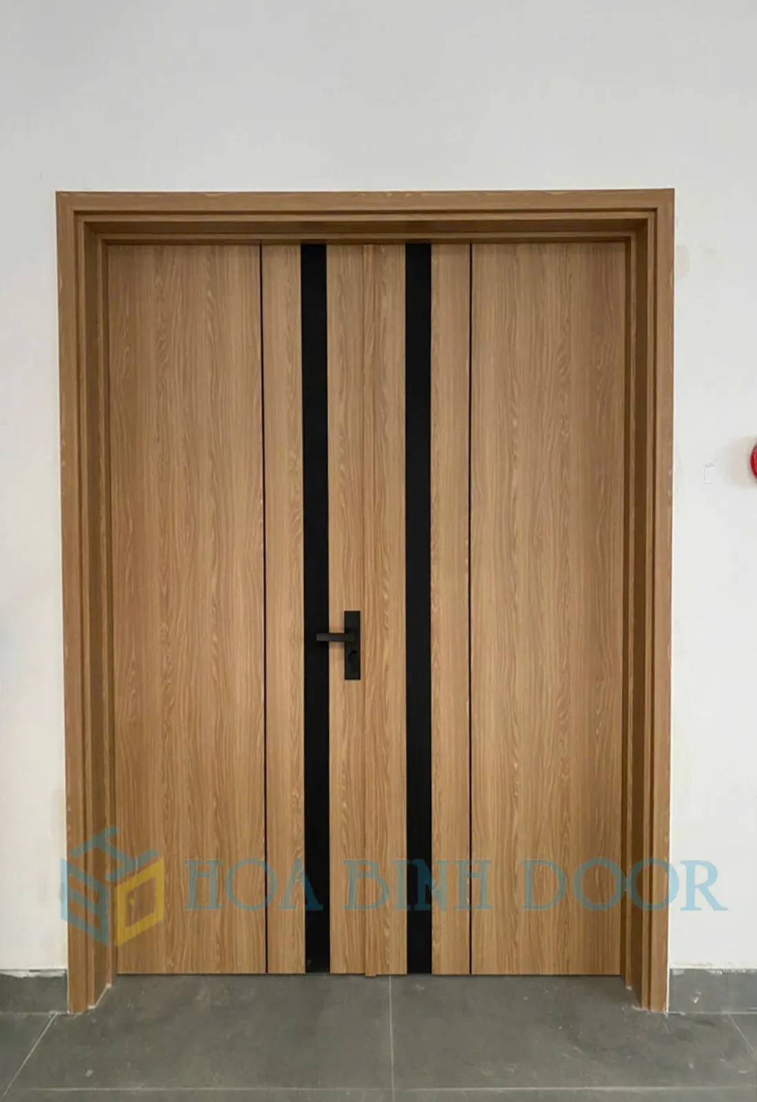 CỬA NHỰA COMPOSITE TẠI TÂN UYÊN - CỬA NHỰA GIÁ RẺ