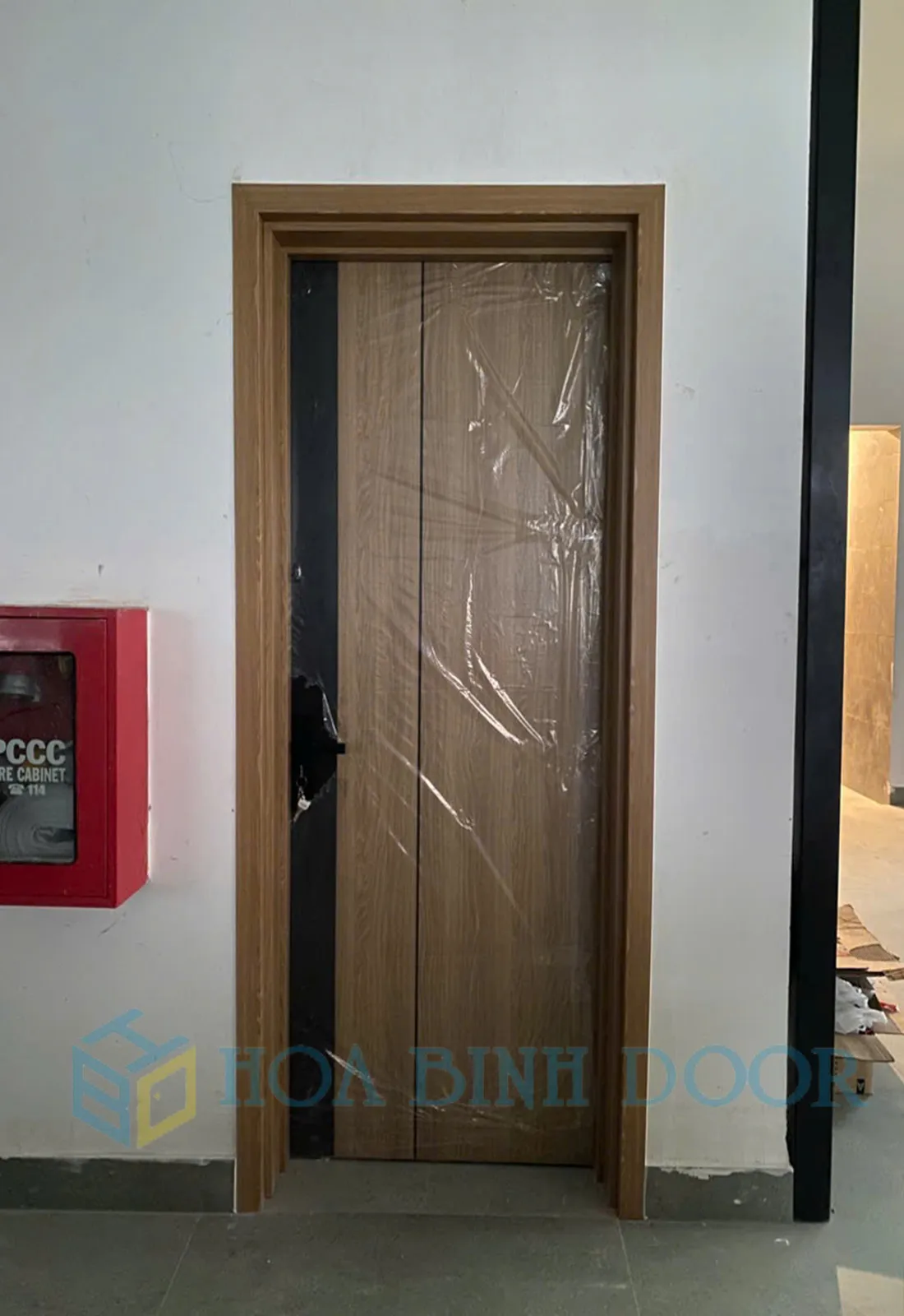 CỬA NHỰA COMPOSITE TẠI TÂN UYÊN - CỬA NHỰA GIÁ RẺ