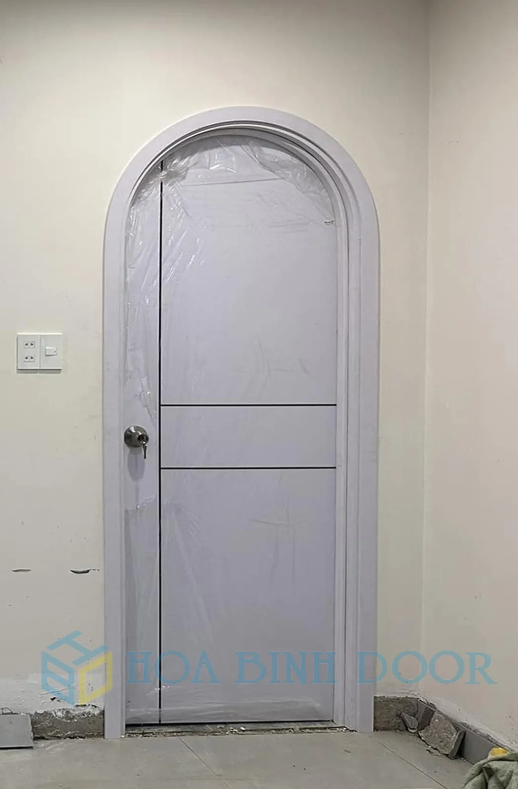 CỬA VÒM NHỰA COMPOSITE TẠI PHƯỜNG TÂN THUẬN - HỒ CHÍ MINH