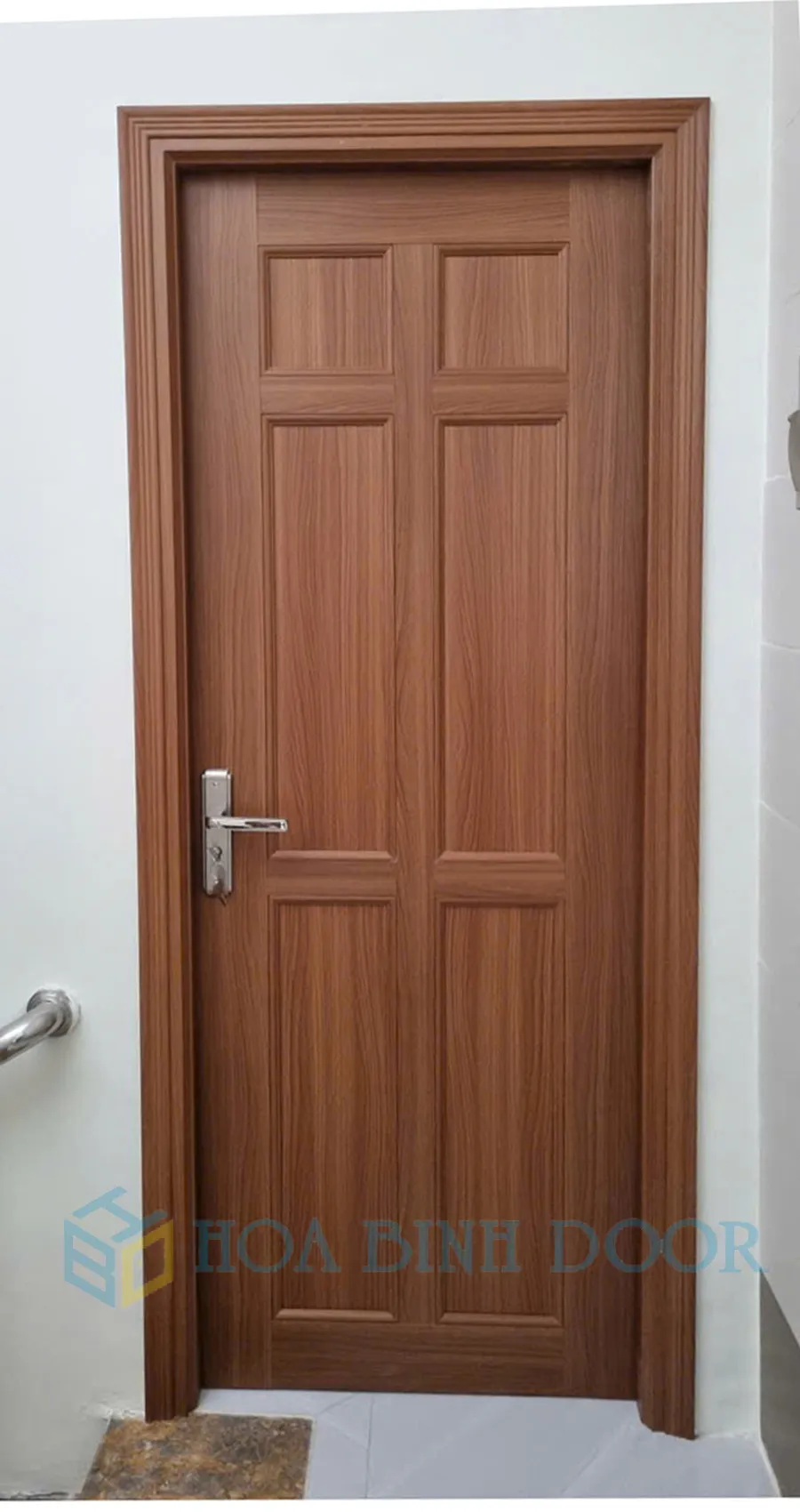 CỬA NHỰA ĐÀI LOAN TẠI PHƯỜNG PHÚ THỌ - HỒ CHÍ MINH