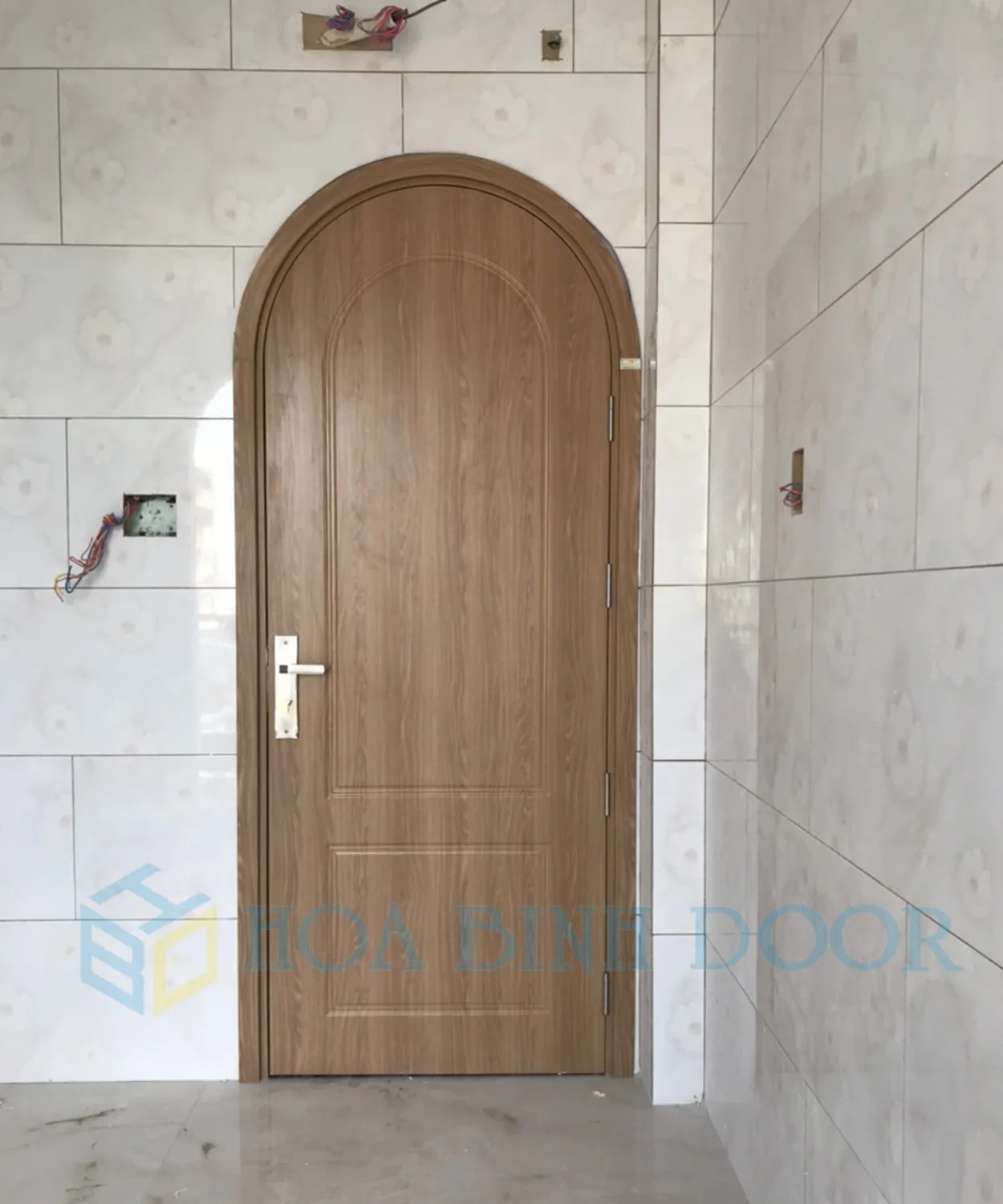 CỬA NHỰA COMPOSITE TẠI PHƯỜNG TÂN THUẬN - HỒ CHÍ MINH