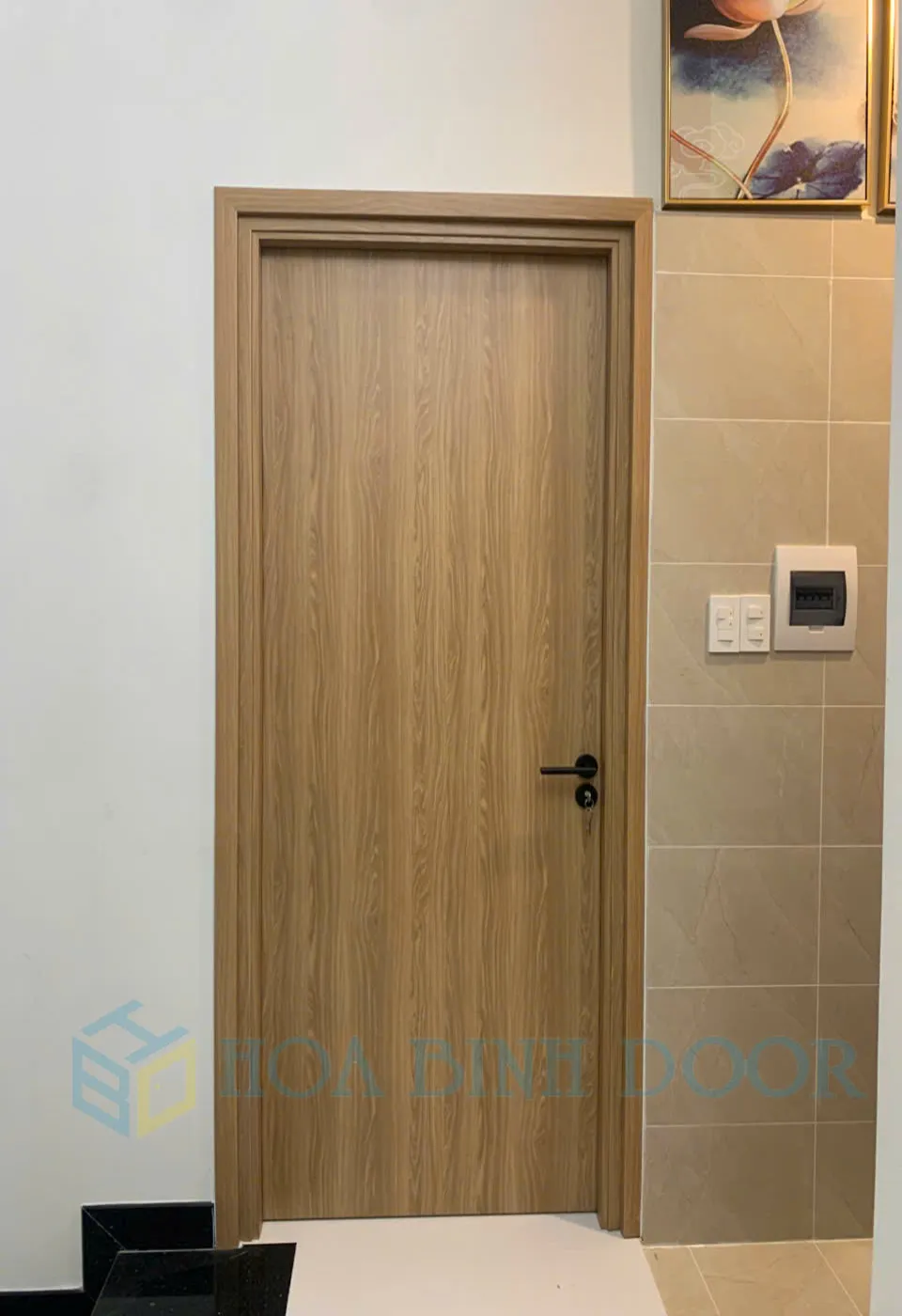 CỬA NHỰA COMPOSITE TẠI PHƯỜNG DIÊN HỒNG - HỒ CHÍ MINH