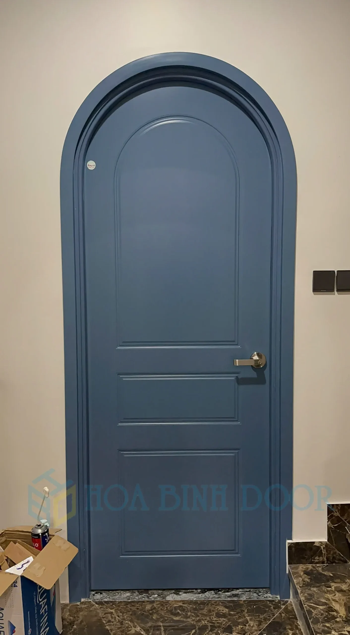 CỬA VÒM NHỰA COMPOSITE TẠI PHƯỜNG BÌNH ĐÔNG - HỒ CHÍ MINH