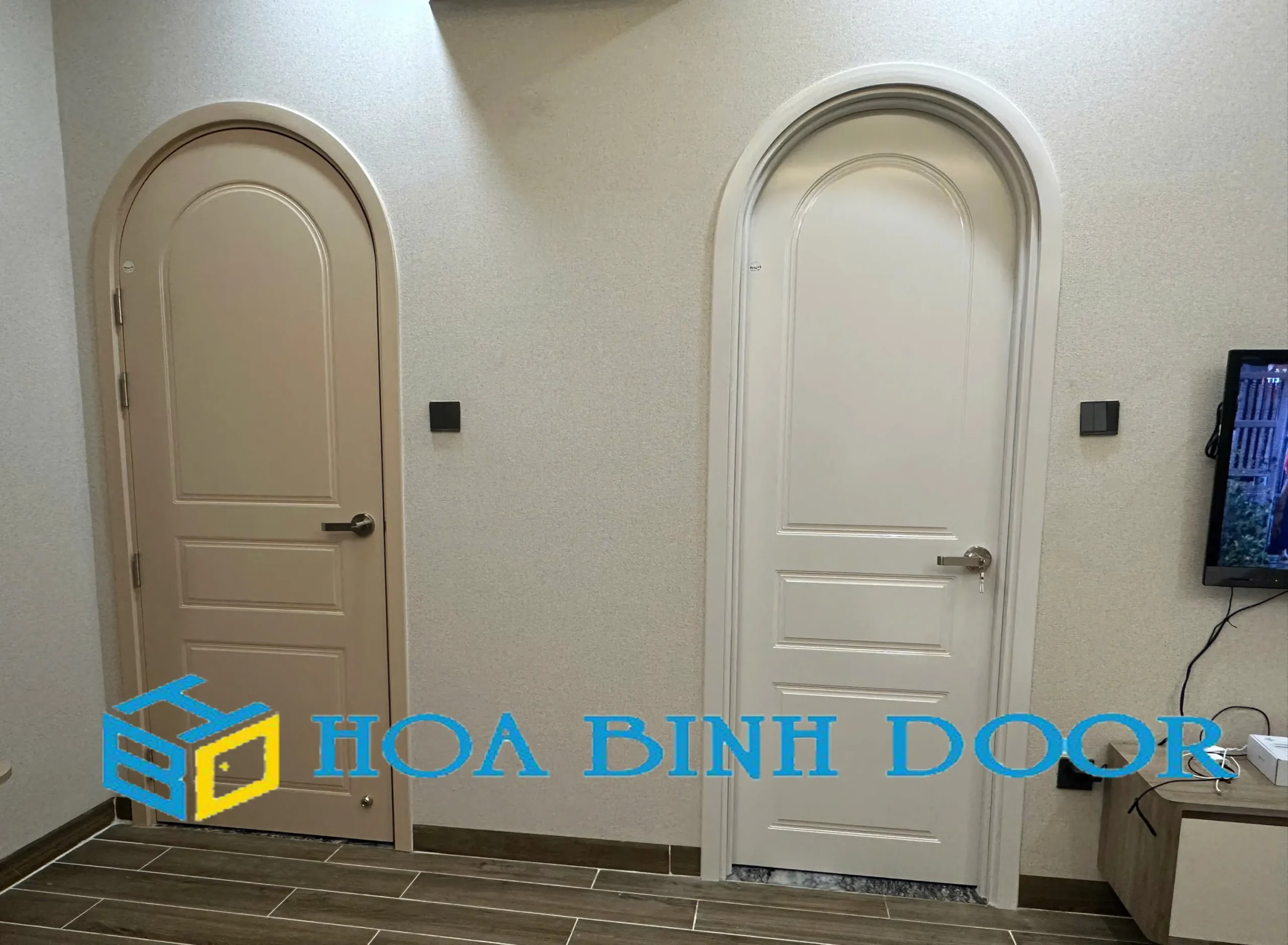 CỬA VÒM NHỰA COMPOSITE TẠI PHƯỜNG BÌNH ĐÔNG - HỒ CHÍ MINH